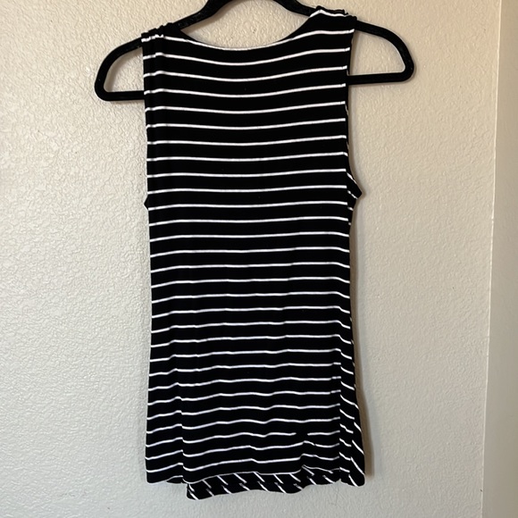 White|Black House Market Black and White Stripe top - Picture 5 of 5